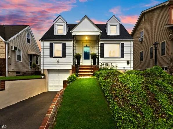 128 Livingston Rd, Linden City, NJ 07036