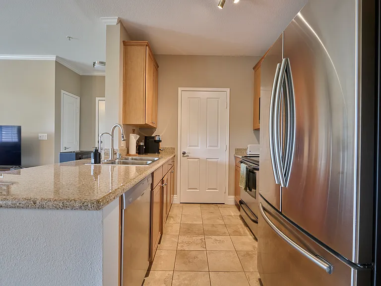 22681 Oakgrove — Photo 8