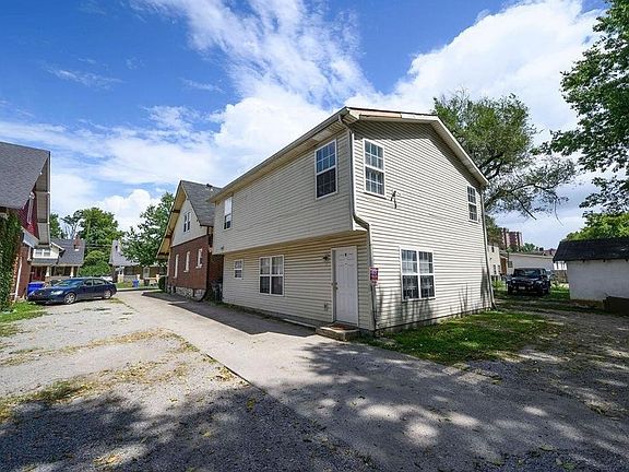 2nd image of 218 University Ave #B