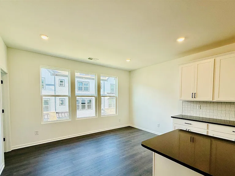 1736 Blanche St #2 — Photo 11