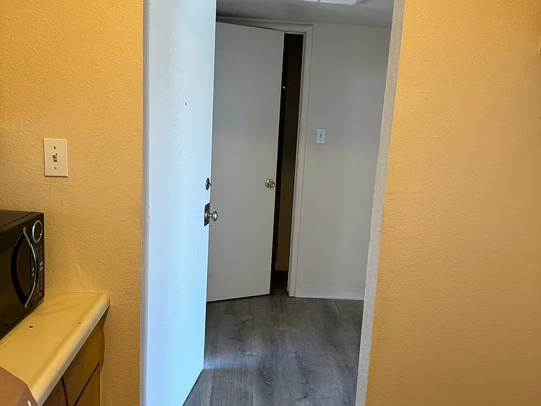 2602 N Fresno St #2 — Photo 8