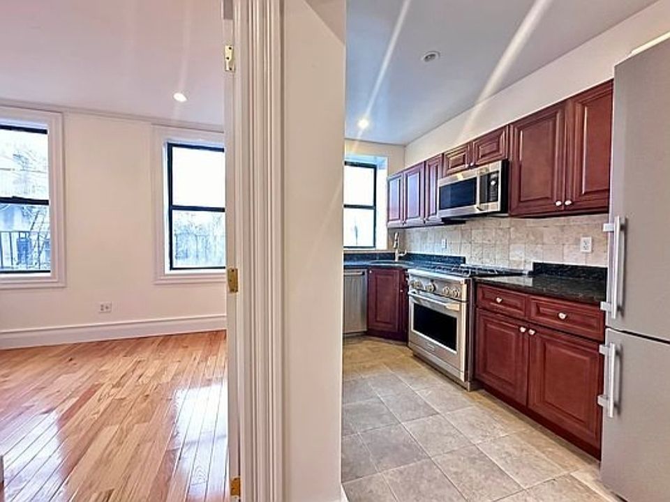 1st image of 789 9th Ave #5U