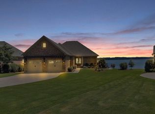 140 Gardenia Dr, Ninety Six, SC 29666