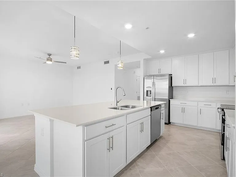 15345 Green Acres Ave #2116 — Photo 14