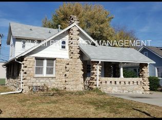 236 W 73rd Ter, Kansas City, MO 64114