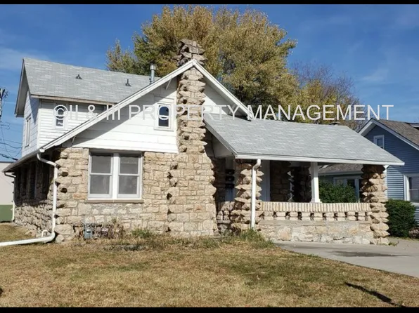 236 W 73rd Ter, Kansas City, MO 64114