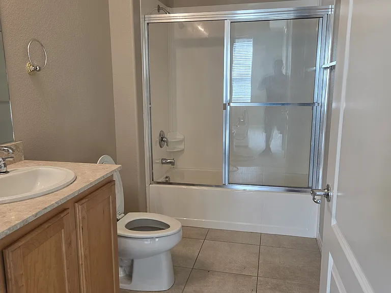 2nd Bedroom.