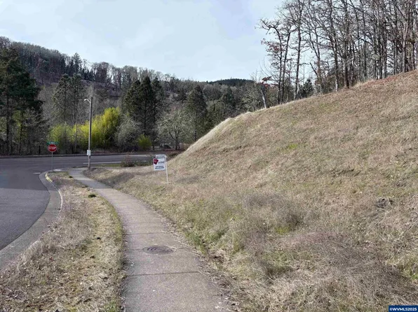 4577 NW Boxwood Dr, Corvallis, OR 97330