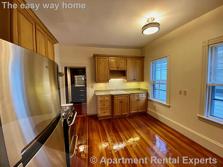 11 Lesley Ave #2 — Photo 2