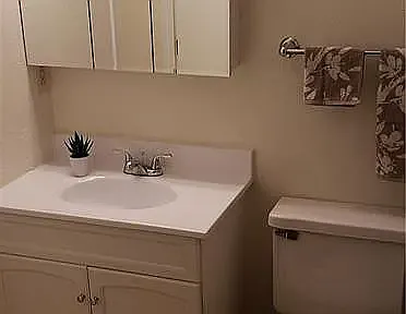 4519 W Bancroft St #6 — Photo 12
