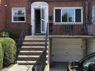 6111 219th St #1, Oakland Gardens, NY 11364