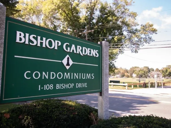 28 Bishop Dr #28, Framingham, MA 01702