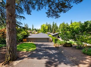 17787 Kelok Rd, Lake Oswego, OR 97034