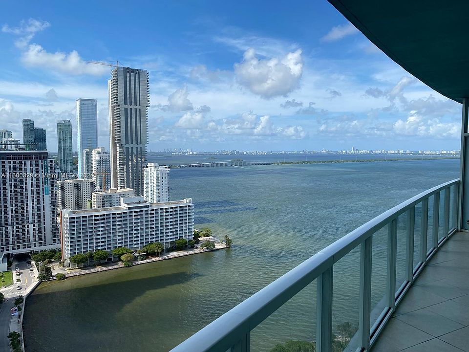 1st image of 1900 N Bayshore Dr APT 3006