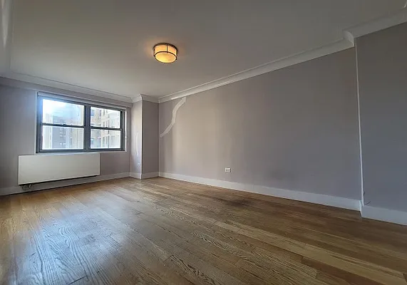 Rented by Beekman Street Realty | media 9