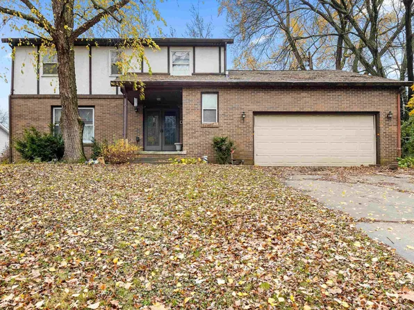 3114 N Elmcroft Ter, Peoria, IL 61604