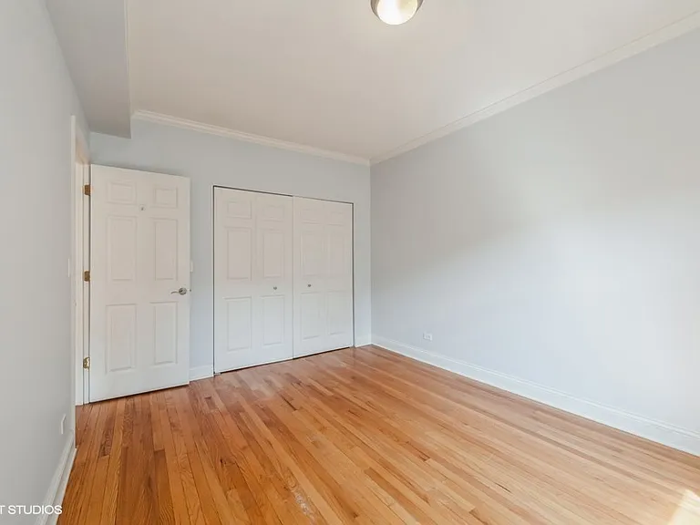 924 W Ainslie St #3S — Photo 11