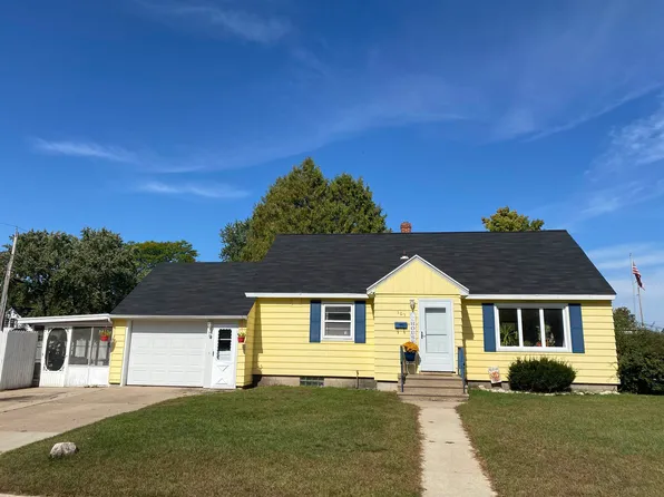 305 W Wescott Ave, Shawano, WI 54166