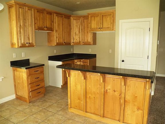 3rd image of 10461 Sage Wood Way