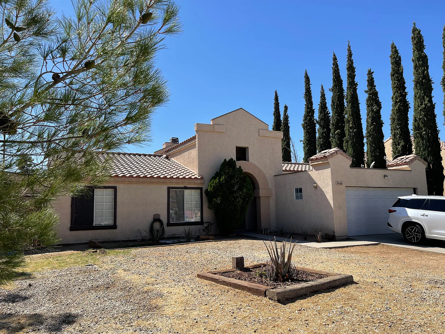 3 bed, 1400 sqft, $2,750 — Photo 1