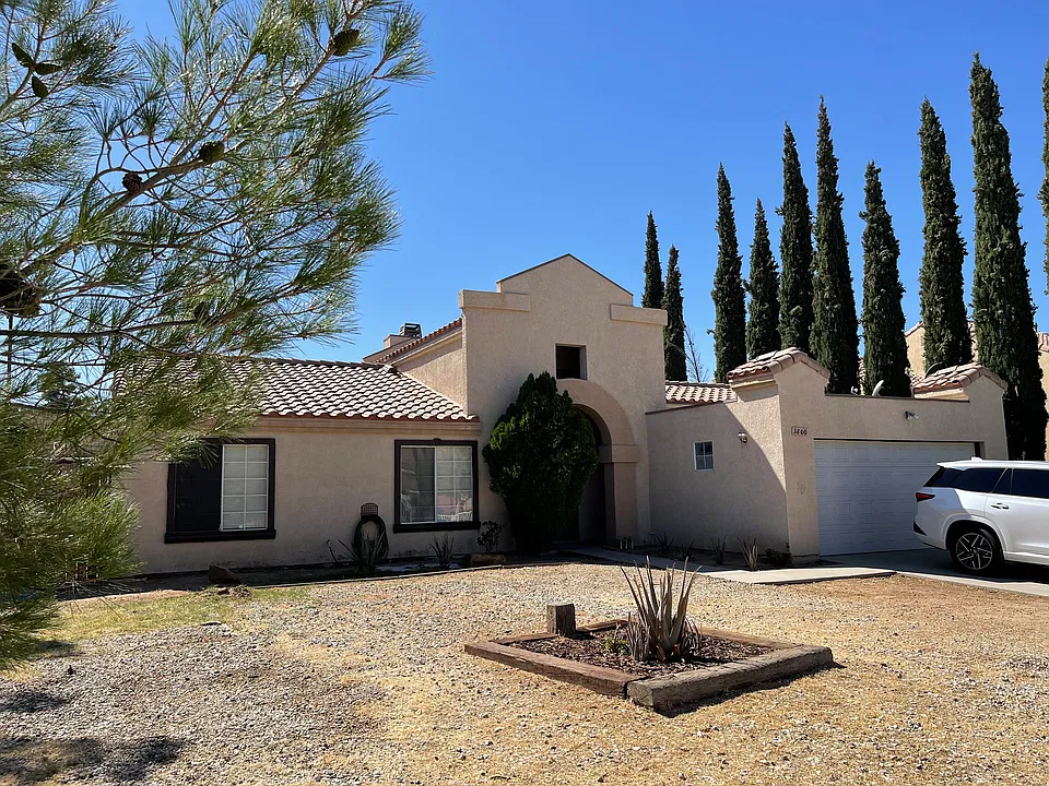 3800 Chalone Dr