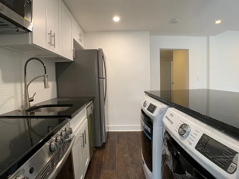 835 3rd Ave #3F — Photo 4
