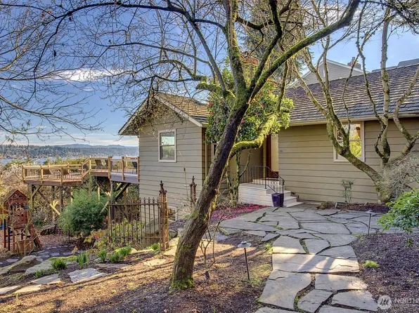 1502 35th Avenue S, Seattle, WA 98144