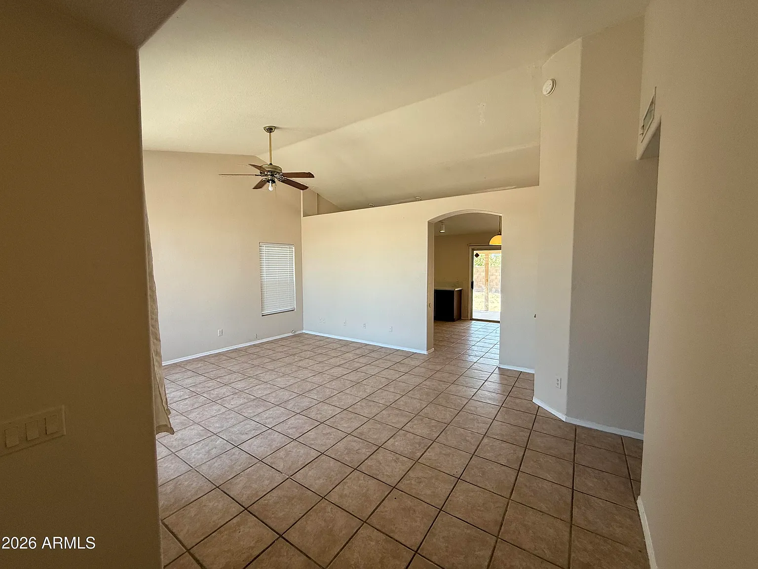 3 bed, 2.0 bath, 1314 sqft, $2,250 — Photo 3