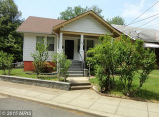 2816 27th St NE, Washington, DC 20018