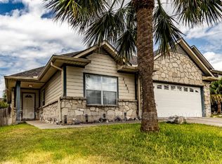 21951 Legend Point Dr, San Antonio, TX 78258
