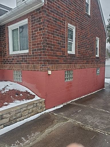 1st image of 607 Belmont St
