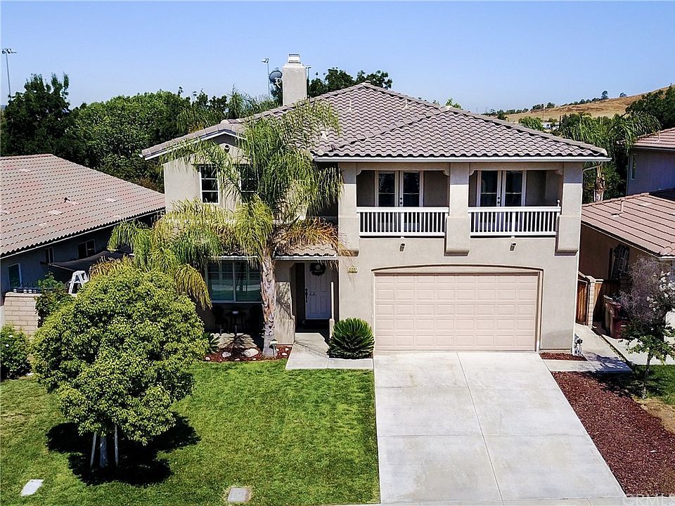 1st image of 34587 Wintersweet Ln