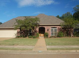 112 Arbor Rdg, Clinton, MS 39056