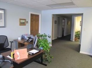 77 Water St, Hallowell, ME 04347