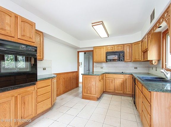4th image of 34129 N South Circle Dr