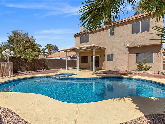 2nd image of 1408 Lilac Breeze Cir