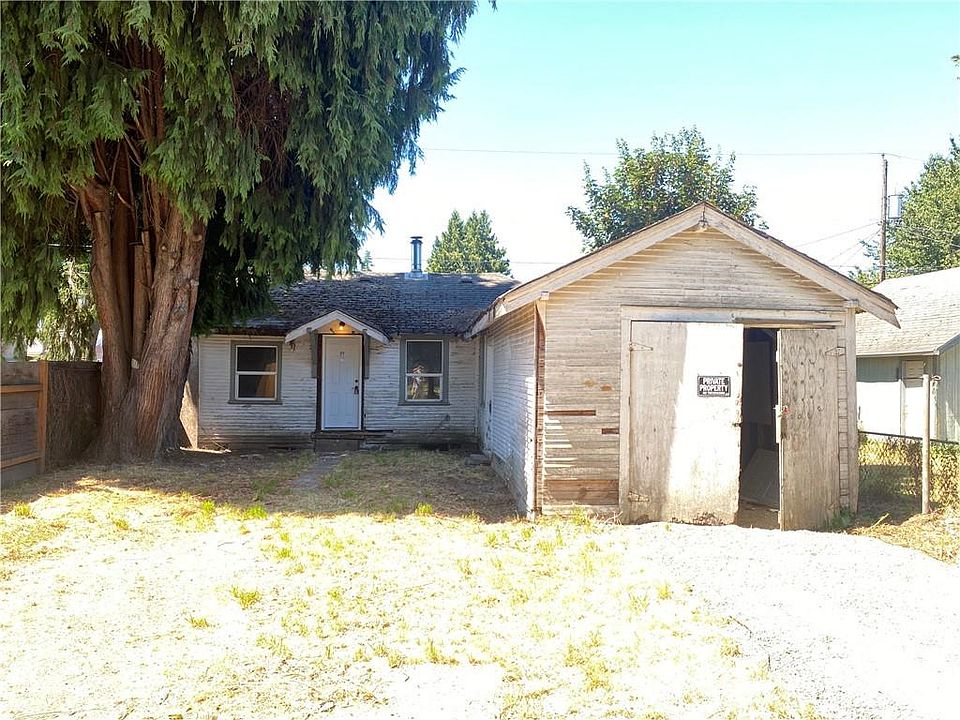 1st image of 271 24th Ave