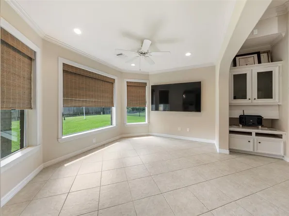 13903 Barrington Fairway, Houston, TX 77069