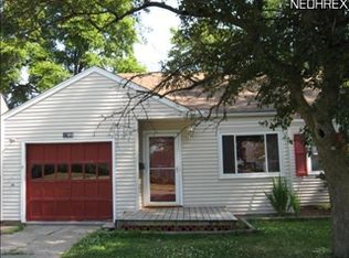 27850 Knickerbocker Rd, Bay Village, OH 44140