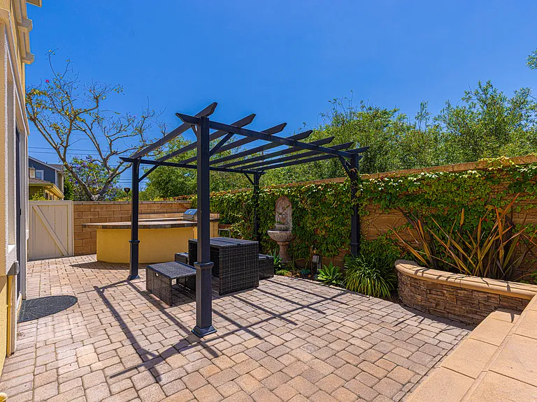 3261 Larkspur St — Photo 14