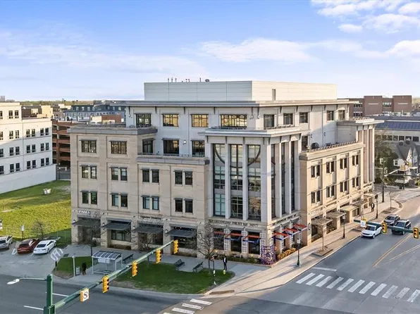 34977 Woodward Ave APT 450, Birmingham, MI 48009