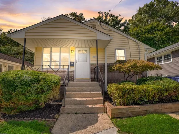 8810 34th Ave, College Park, MD 20740