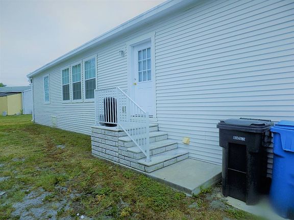 5th image of 9068 Elliott Cir