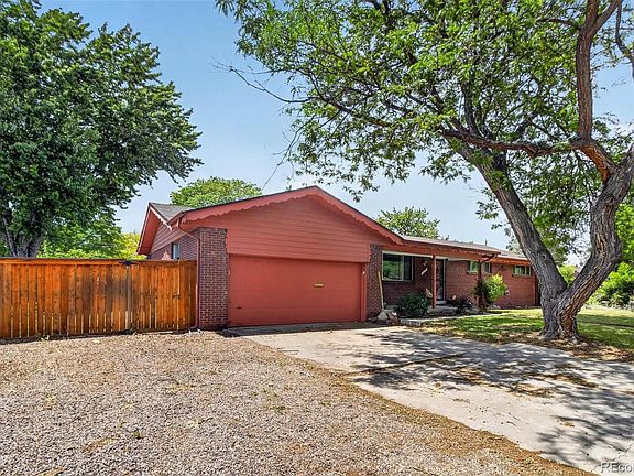 3rd image of 4465 Cody Street