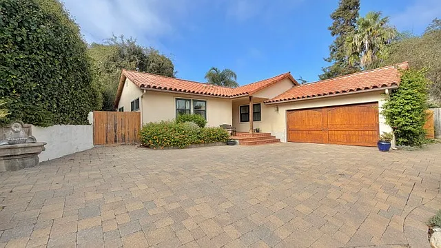 10 Wade Ct