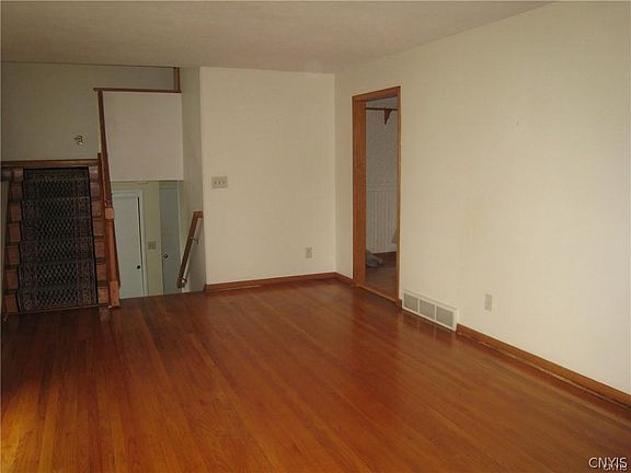 2nd image of 358 Northfield Way
