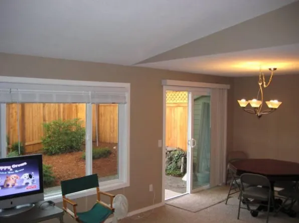 631 Kirkland Way APT C19, Kirkland, WA 98033