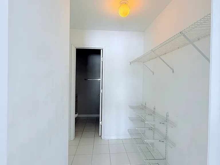 1611 N Windsor Dr — Photo 25