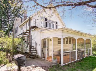 305 E Savidge St, Spring Lake, MI 49456