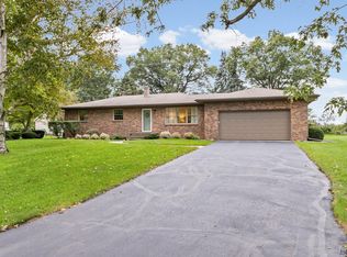 3818 McNeil Dr, Petersburg, MI 49270